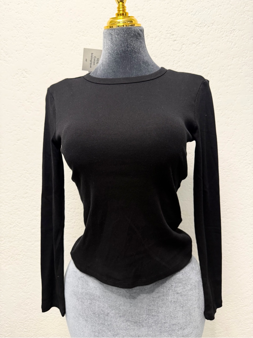 H&M Black Long-Sleeve Crewneck Slim Top